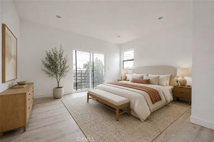 Property Photo: 6461 Woodley CA 91406