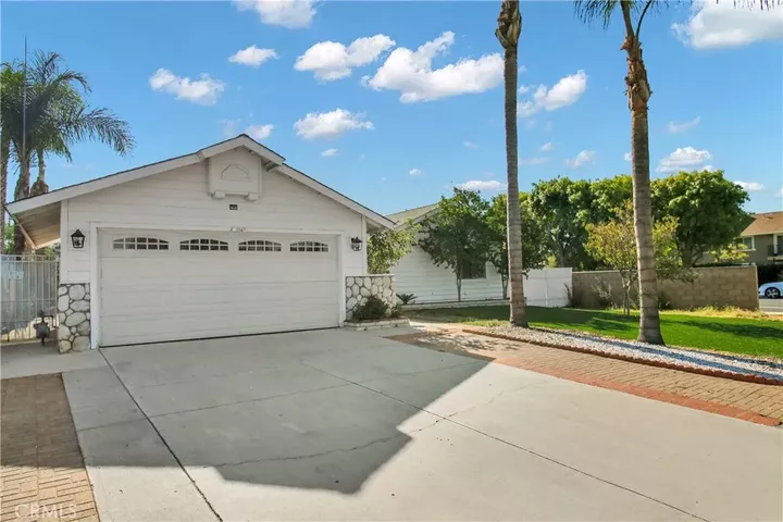 Property Photo:  13746 Sunbright  CA 92553 