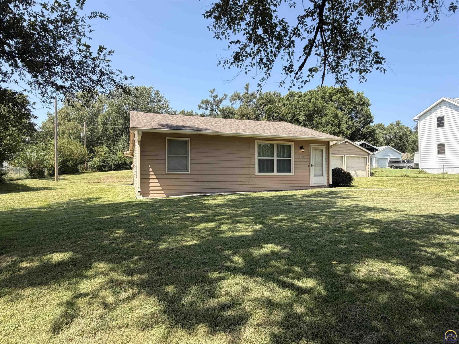 Property Photo:  6129 NW Rochester Rd  KS 66617 