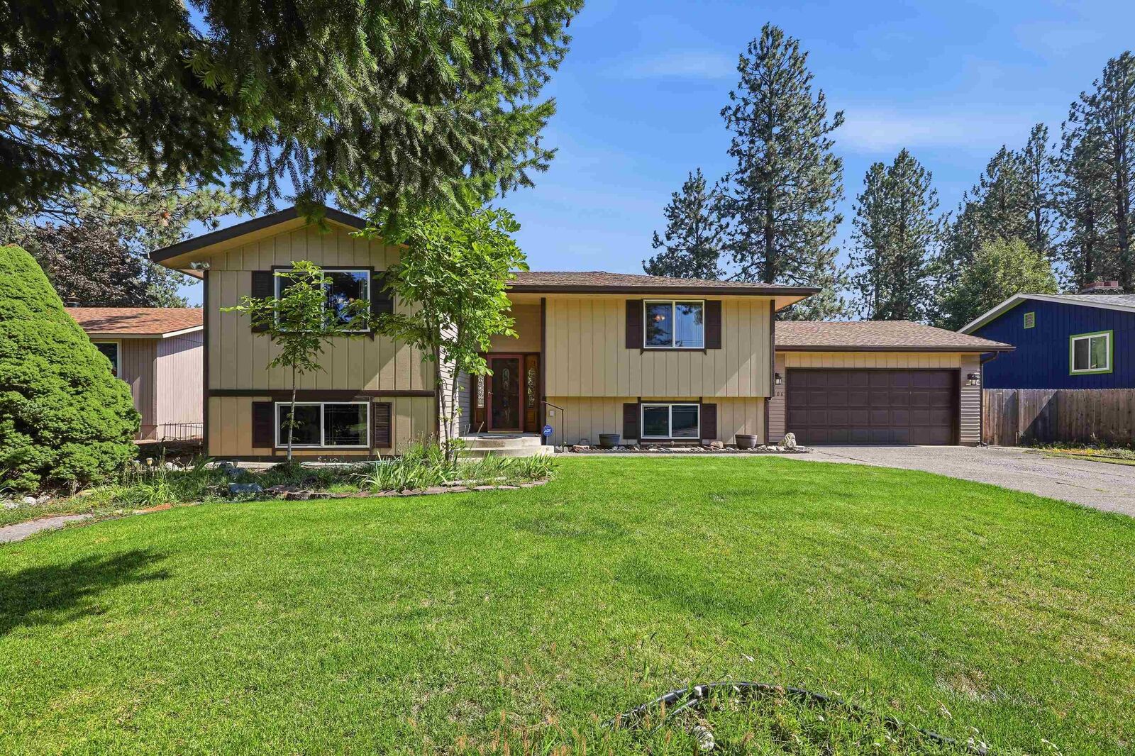 Property Photo:  8306 N Standard St  WA 99208 