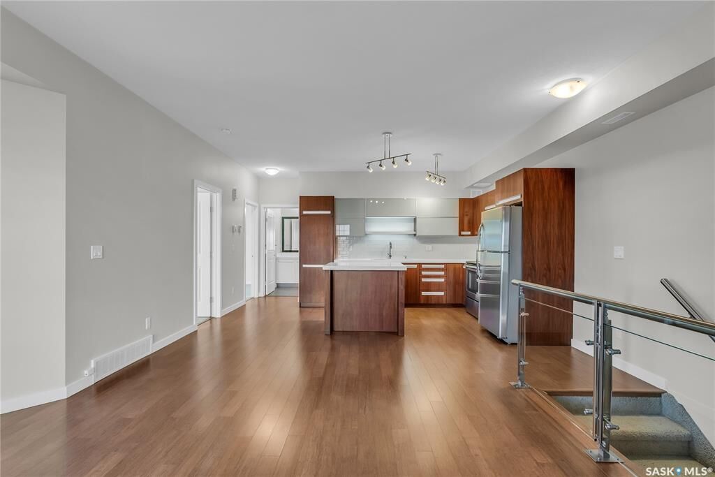 Property Photo: 1015 Patrick Crescent 1704 SK S7W 0M1