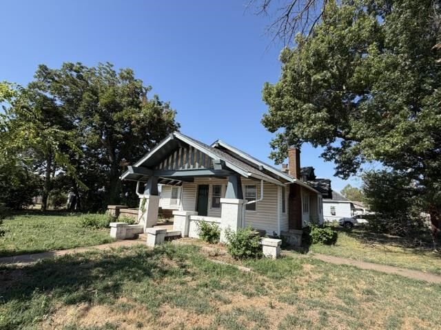 Property Photo:  321 N Steele Avenue  OK 74023-3321 