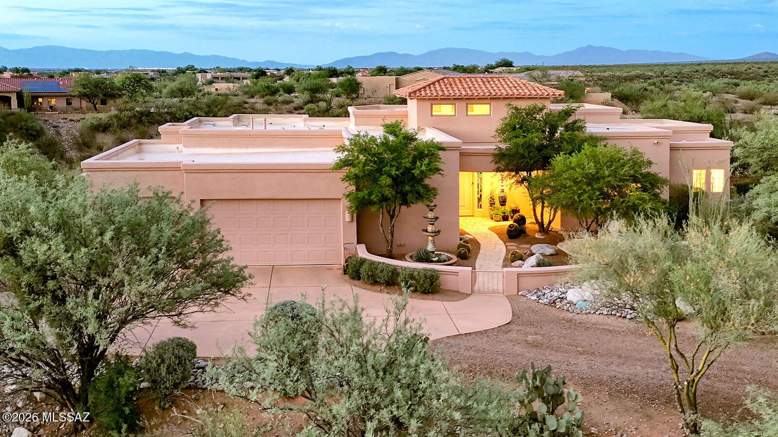 Property Photo:  1012 E Baldy Spring Place  AZ 85614 