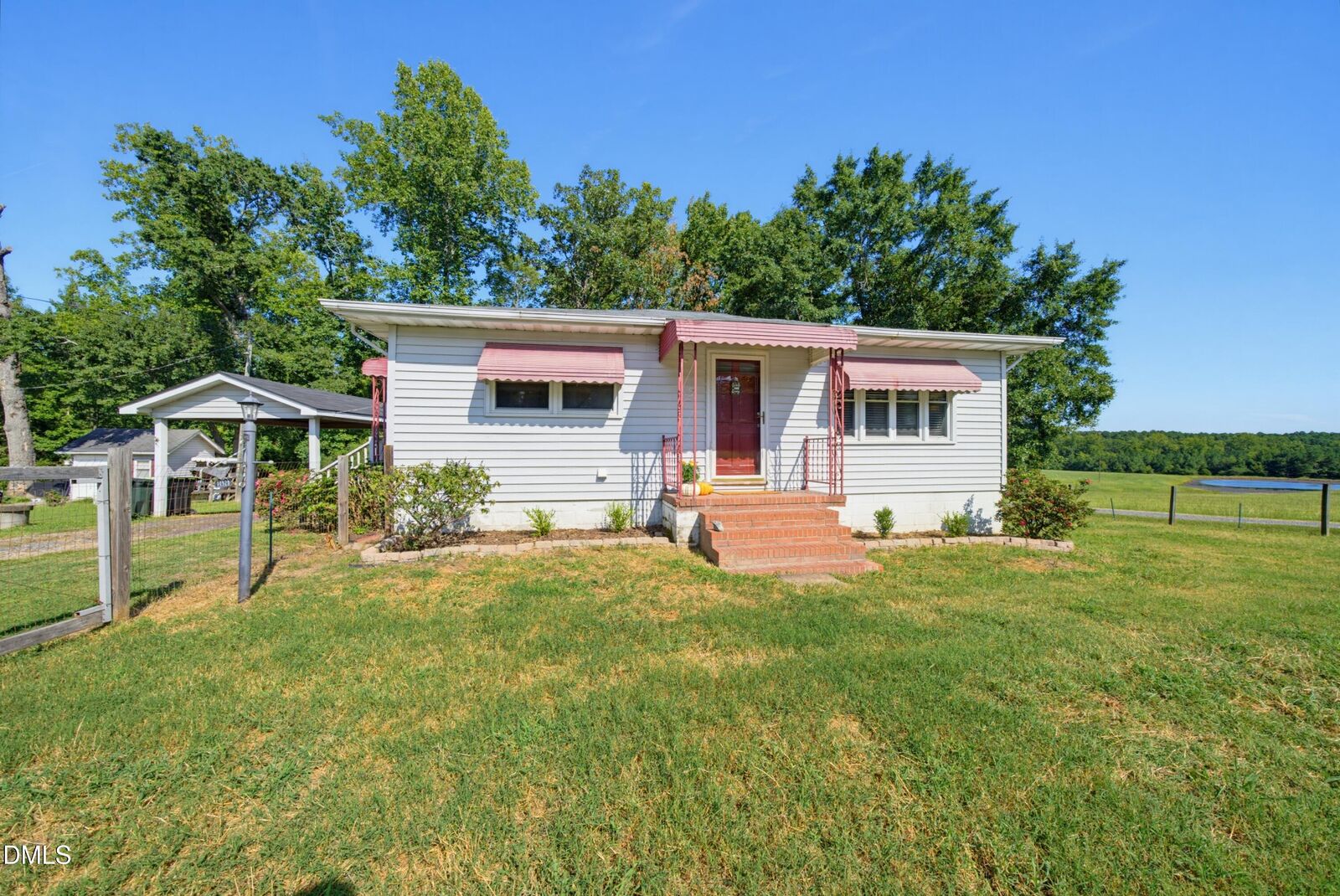 Property Photo: 14928 Creedmoor Road N NC 27587