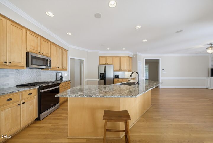 Property Photo:  7108 Trenton Ridge Court  NC 27613 