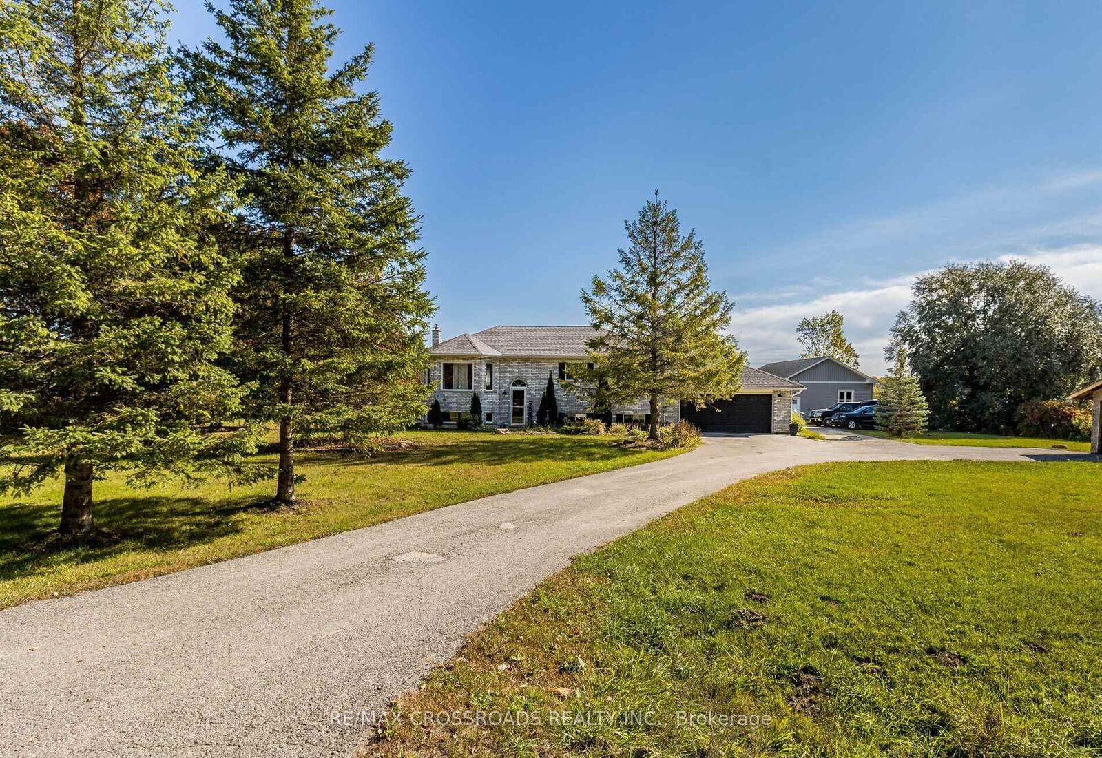 Property Photo: 7093 Concession 3 Road ON L0M 1M0