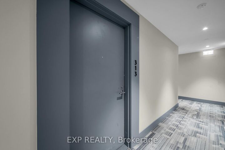 Property Photo: 50 O'Neill Road 313 ON M3C 0R2