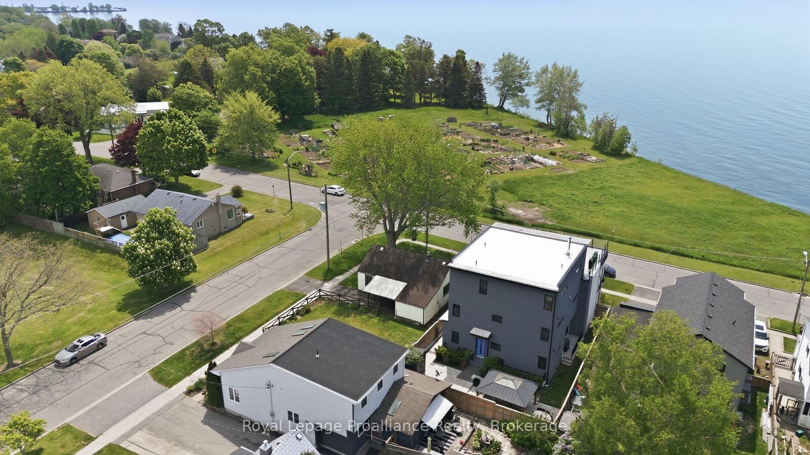Property Photo: 478 Monk Street ON K9A 2T1