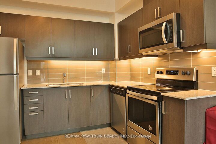 Property Photo: 1486 Bathurst Street 303 ON M5P 3G9