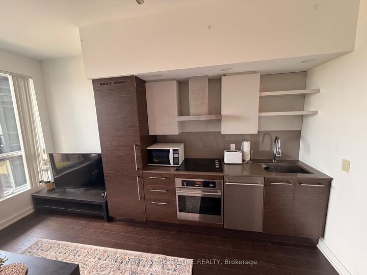 Property Photo:  1030 King Street W 1008  ON M6K 0B4 