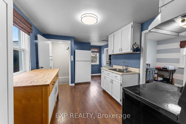 Property Photo:  47 Battle Street  ON L2V 3W4 