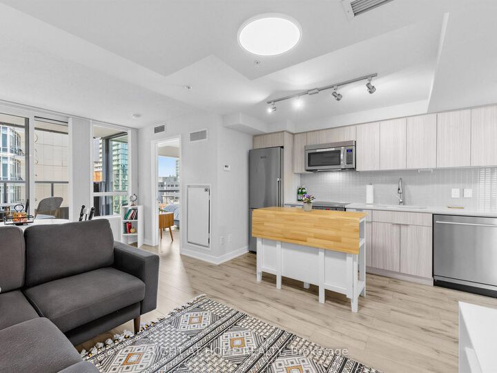 Property Photo: 295 Adelaide Street W 1210 ON M5V 0L4