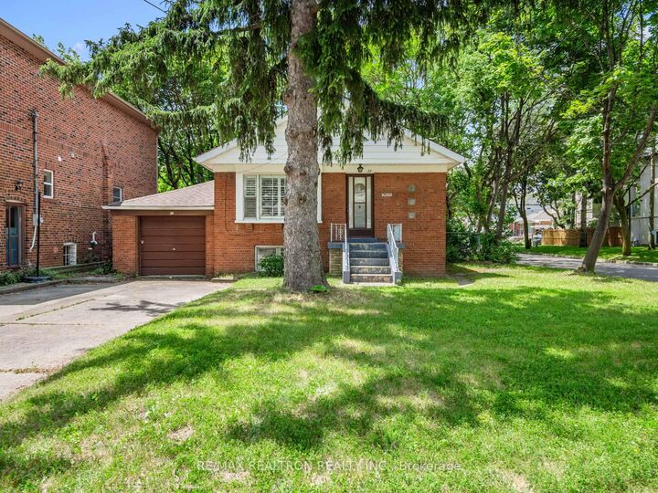 Property Photo: 12 Graymar Avenue ON M3H 3B4