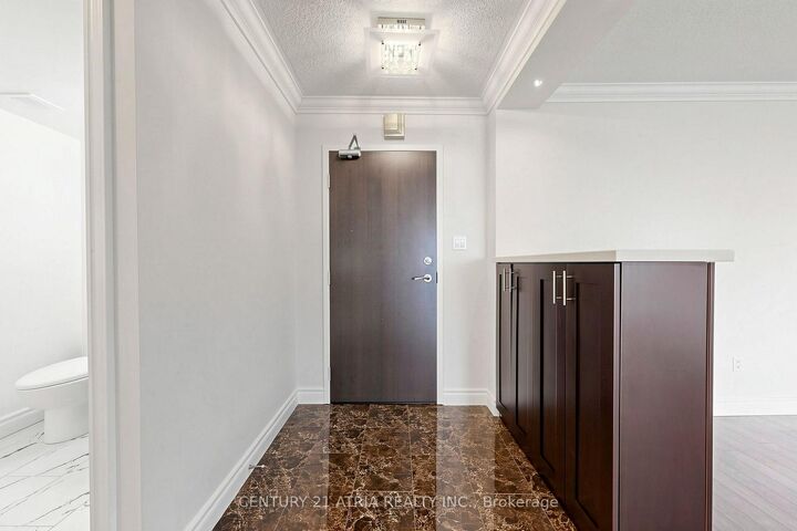 Property Photo:  2350 Bridletowne Circle 808  ON M1W 3E6 
