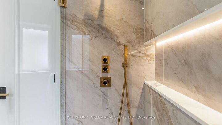Property Photo: 62 Northridge Avenue ON M4J 4P2