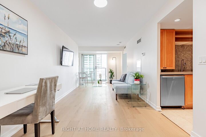 8 Park Road 3116 — photo 1