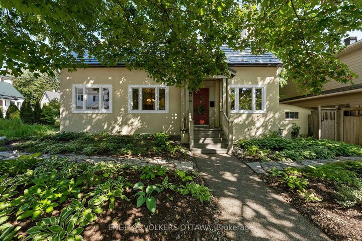 Property Photo: 86 Ivy Crescent ON K1M 1X6