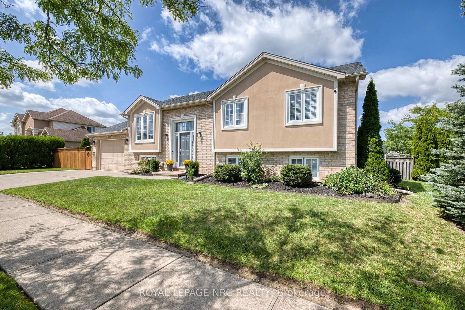 Property Photo: 8093 Beaverton Boulevard ON L2H 3K5