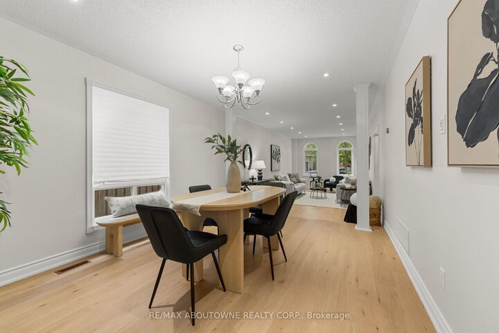 435 March Crescent — photo 1