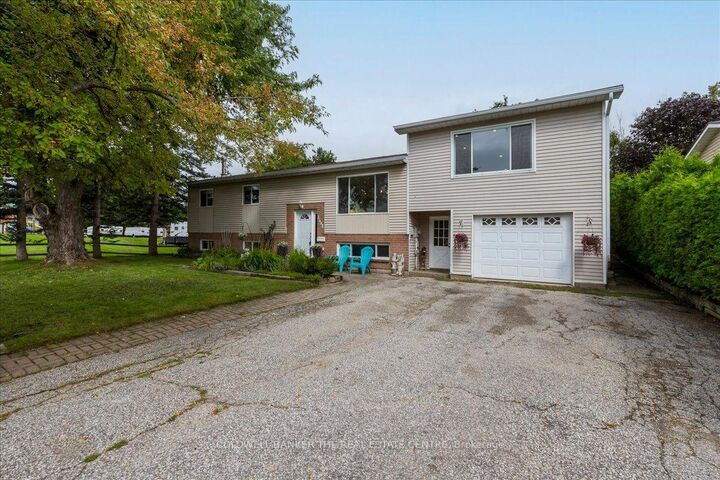 2593 Lawrence Avenue — photo 1