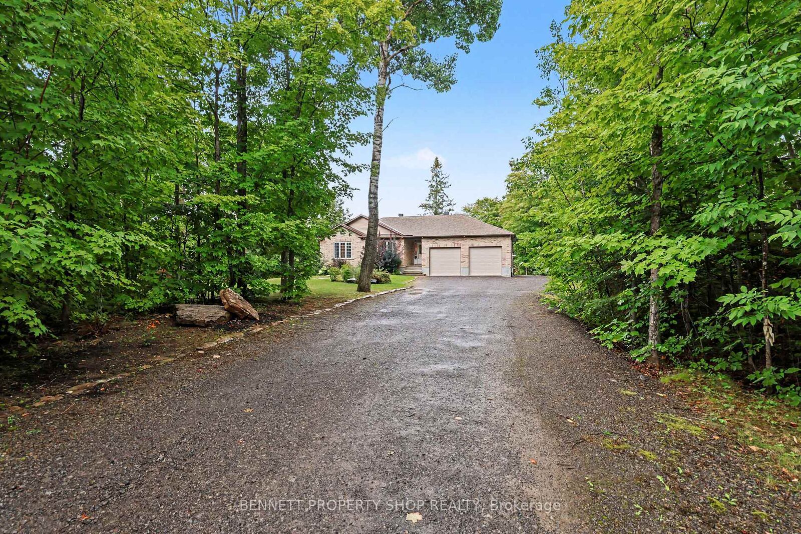 Property Photo: 160 Northcote Drive ON K7C 0C4