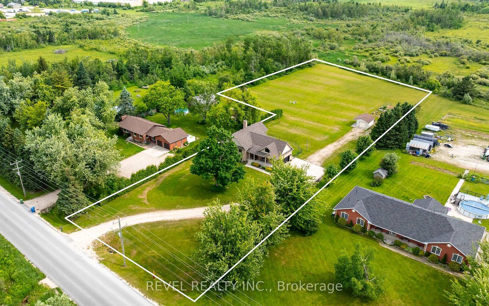 Property Photo: 752119 Ida Street ON N0C 1B0