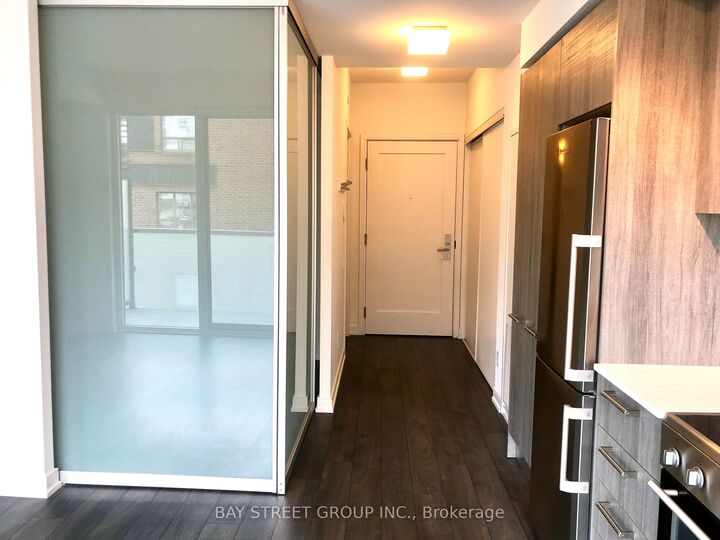 Property Photo: 28 Wellesley Street E 608 ON M4Y 0C4