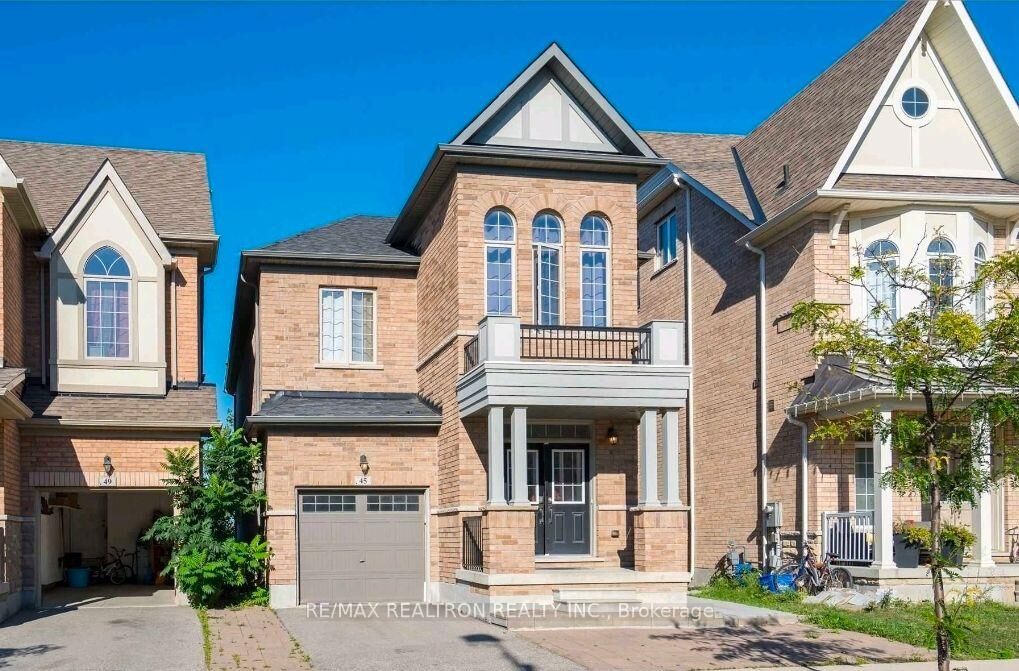 Photo de la propriété:  45 Hopewell Avenue  ON L4H 3N5 