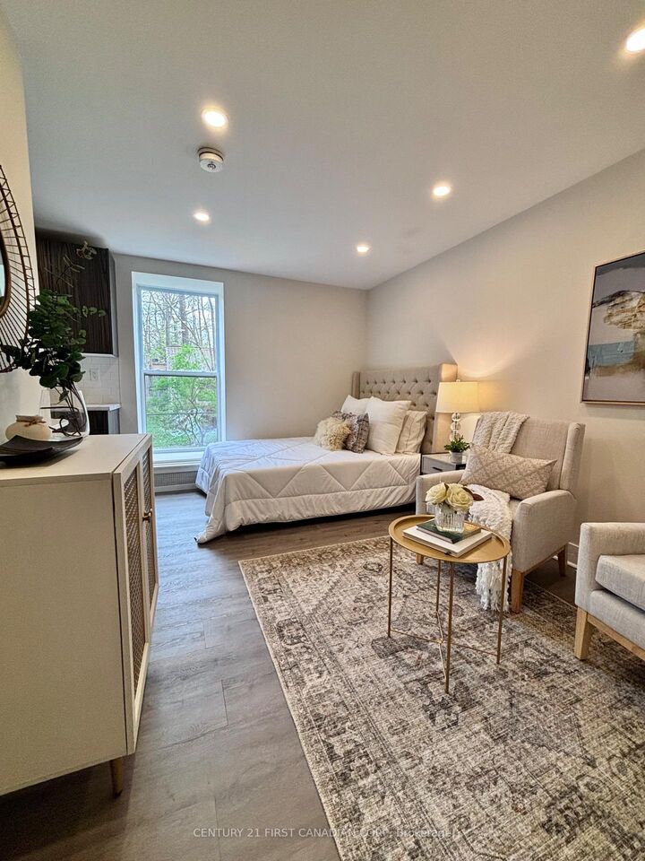 Property Photo:  75 High Street 541  ON N6C 4J8 