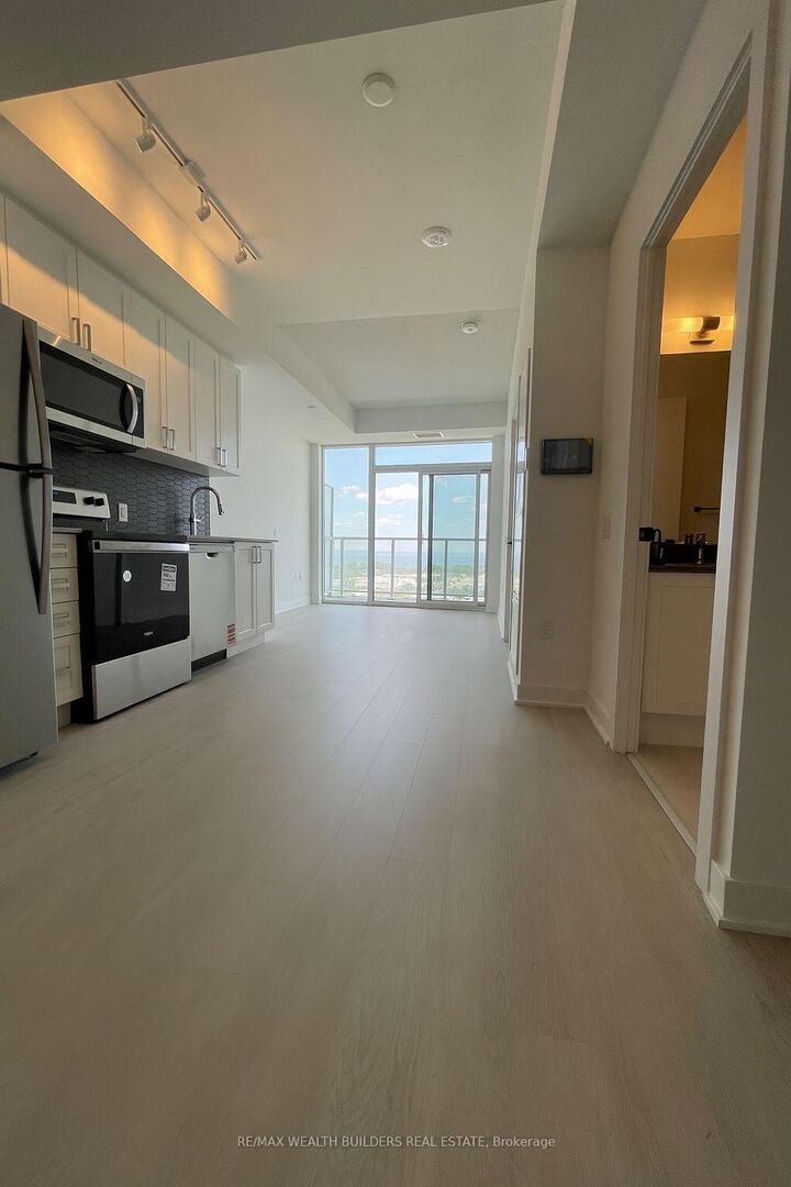 Photo de la propriété:  2782 Barton Street E 1513  ON L8E 2J8 