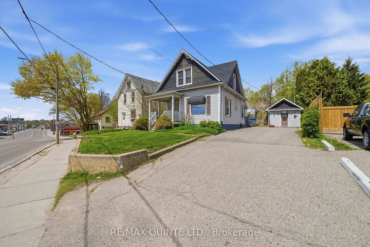Property Photo:  94 Dundas Street E  ON K8N 1C1 