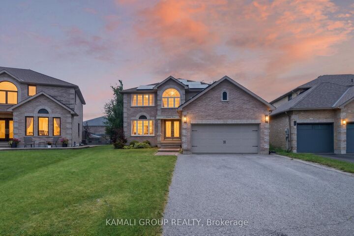 10 Rebecca Court — photo 1