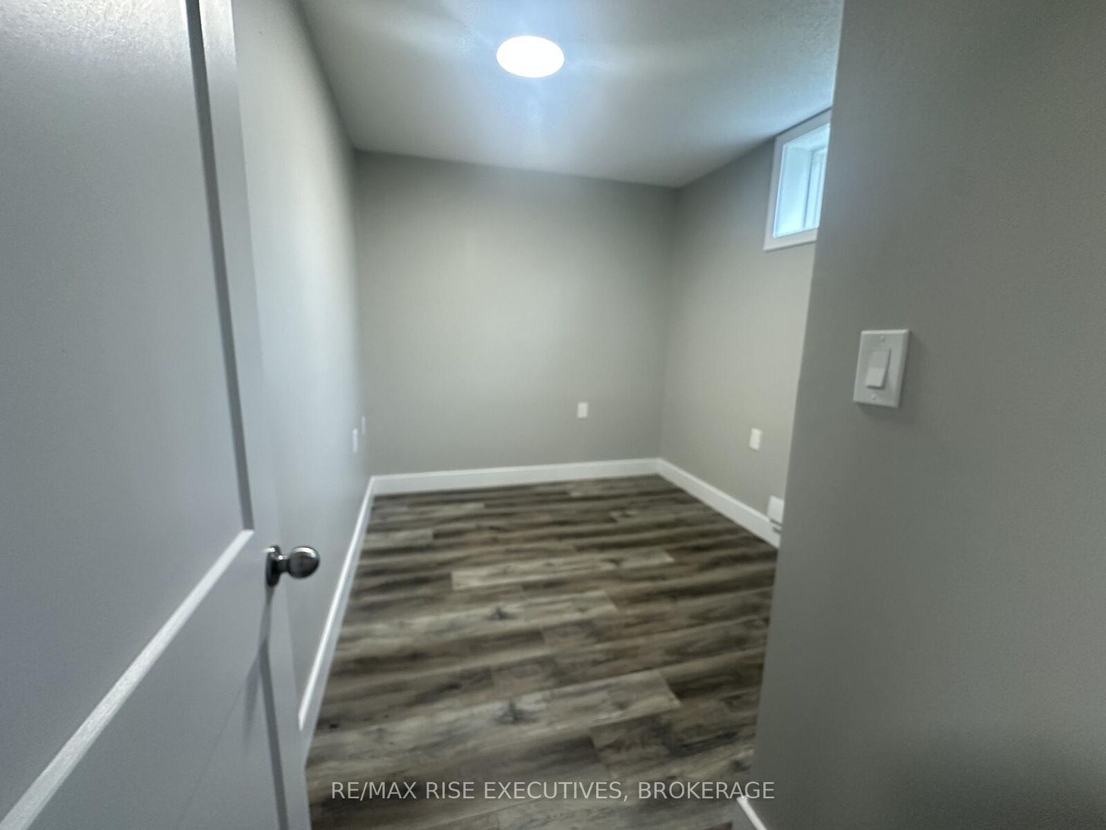 Property Photo: 565 Emma Street 3 ON K7G 2Y6