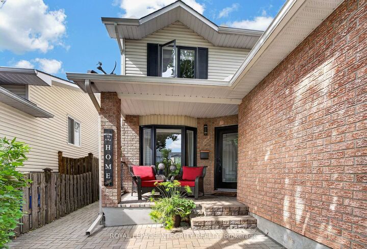 Property Photo: 1692 Toulouse Crescent ON K1C 6K3
