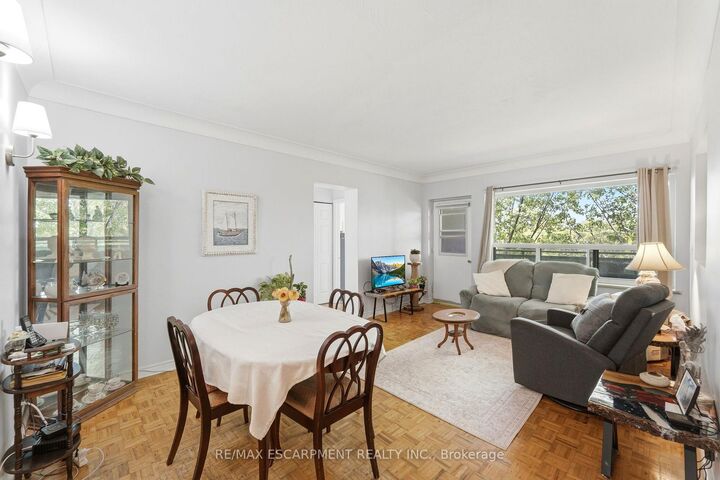 Property Photo:  174 Herkimer Street 401  ON L8P 2H4 