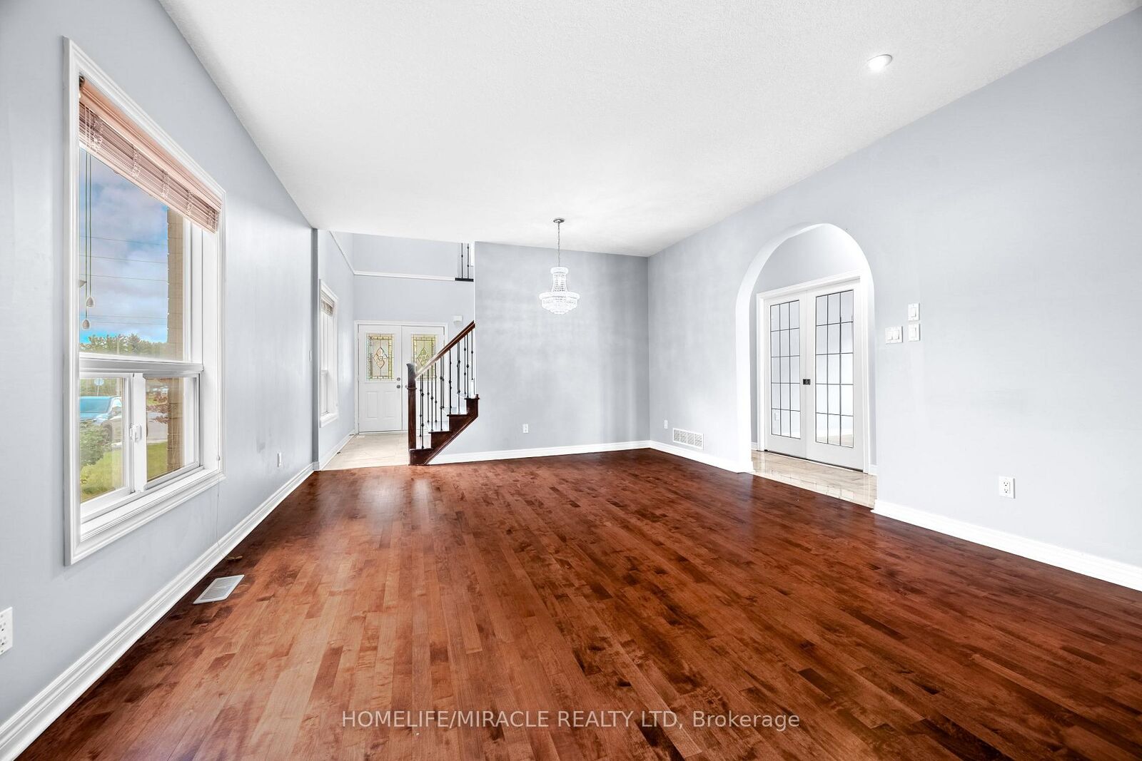 Property Photo: 4 Clairfields Drive W ON N1G 5H5