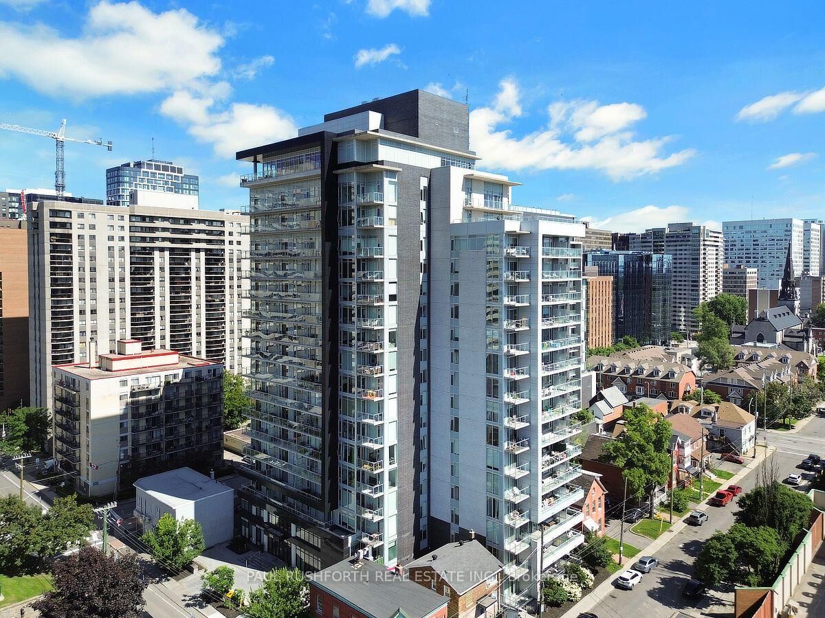 Property Photo: 255 Bay Street 1310 ON K1R 0C5