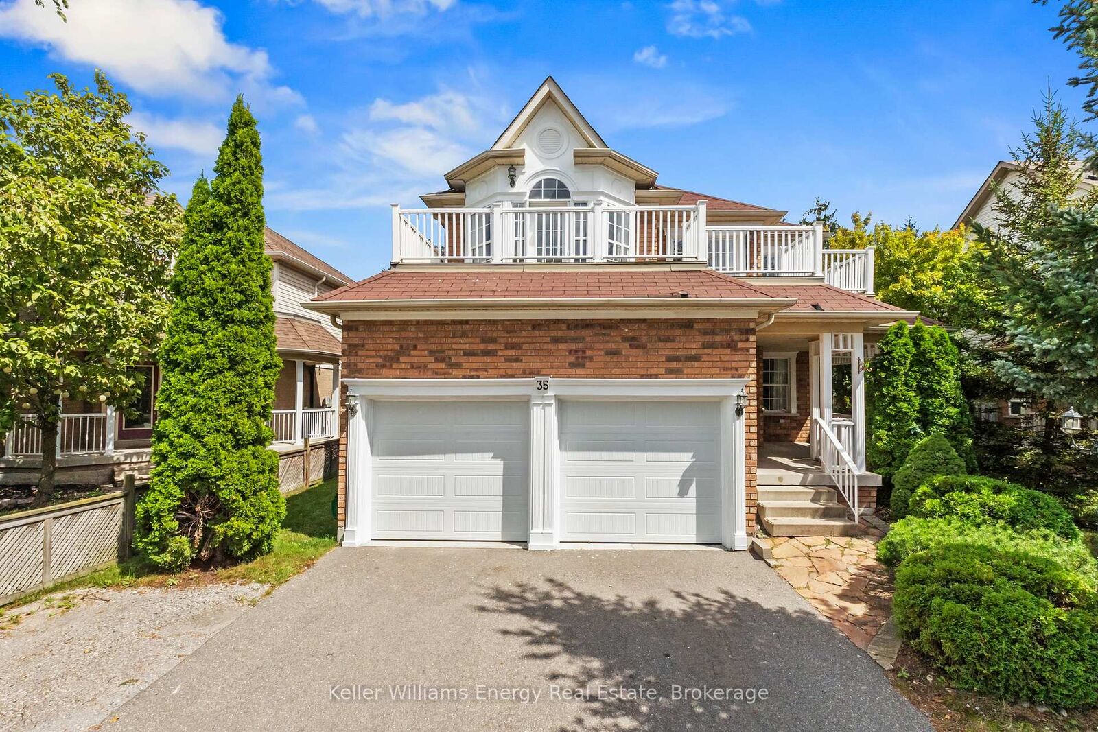 Property Photo:  35 Virginia Drive  ON L1R 2X9 