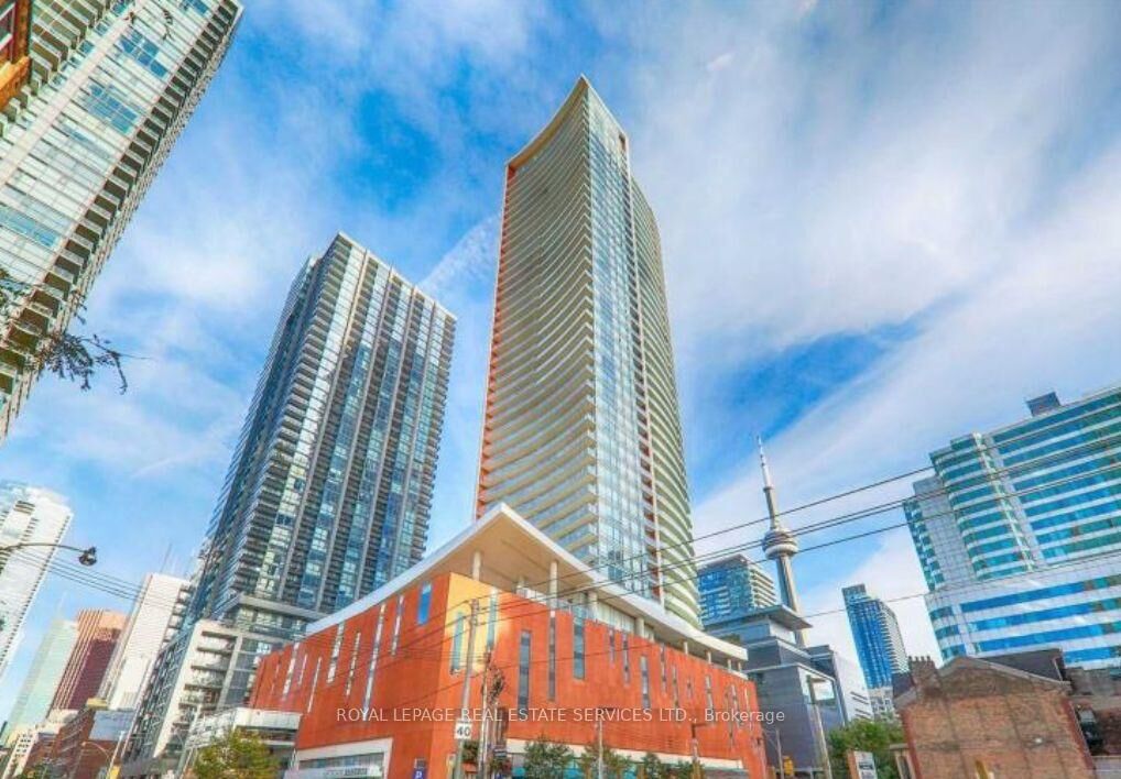 Property Photo:  21 Widmer Street 1610  ON M5V 0B8 