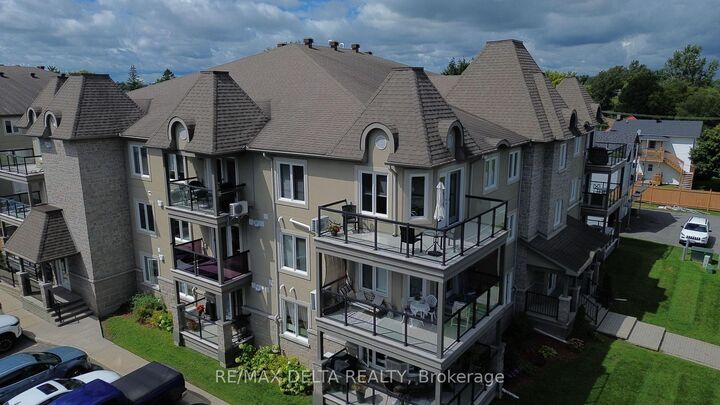 755 Brébeuf Street 301 — photo 1