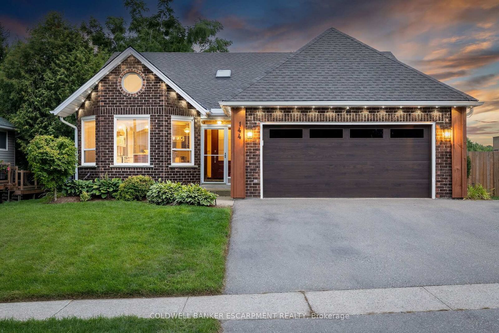 Property Photo: 144 Parkedge Street ON N0B 2K0