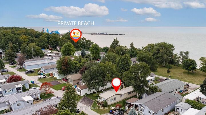 Property Photo:  41 Cherokee Lane  ON N7A 3Y2 