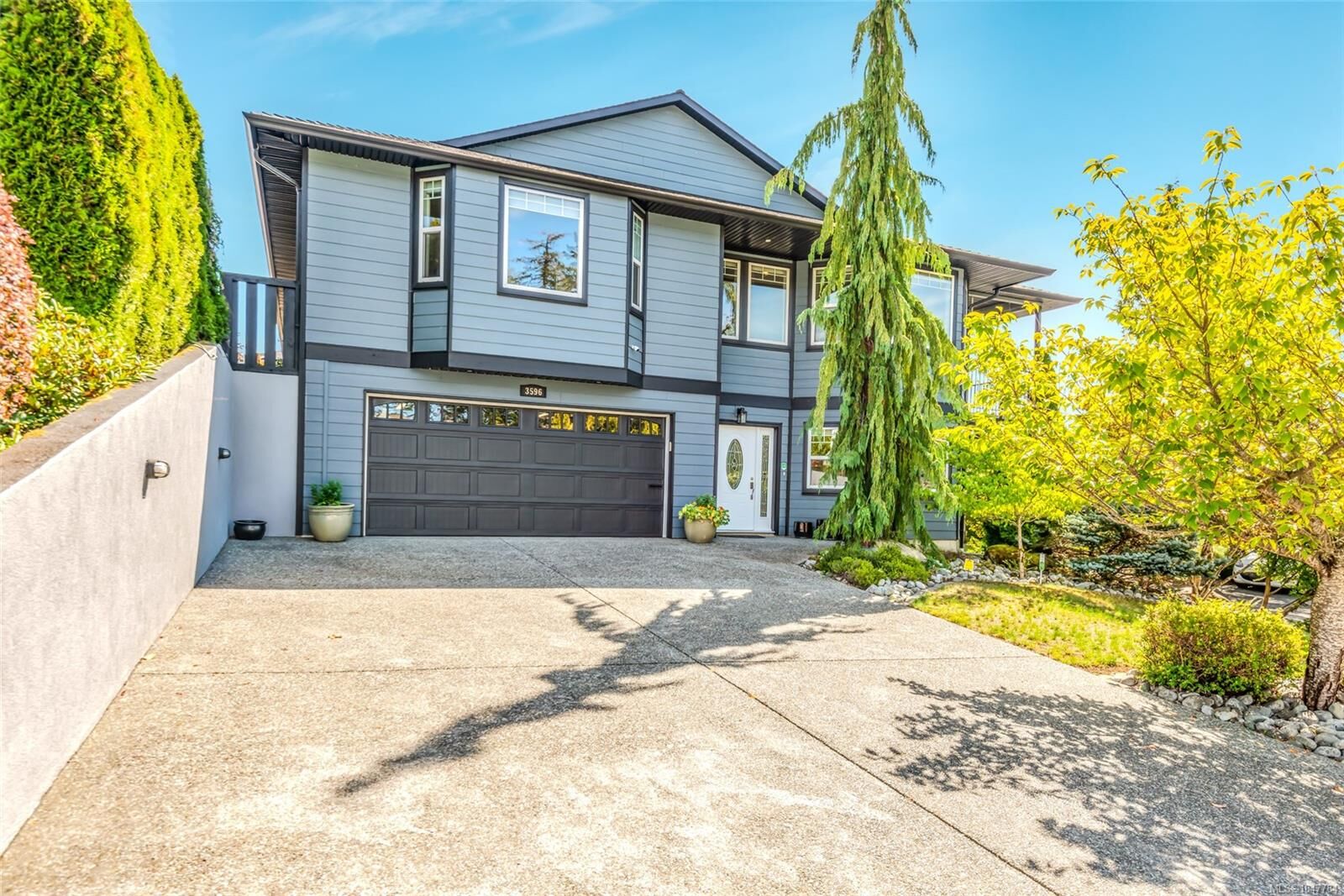 Property Photo: 3596 Huff Dr BC V9Y 8B3
