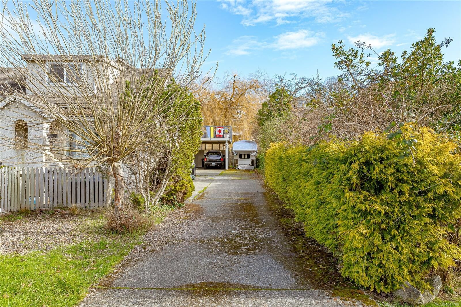 Property Photo: 485 Sturdee St BC V9A 6R2