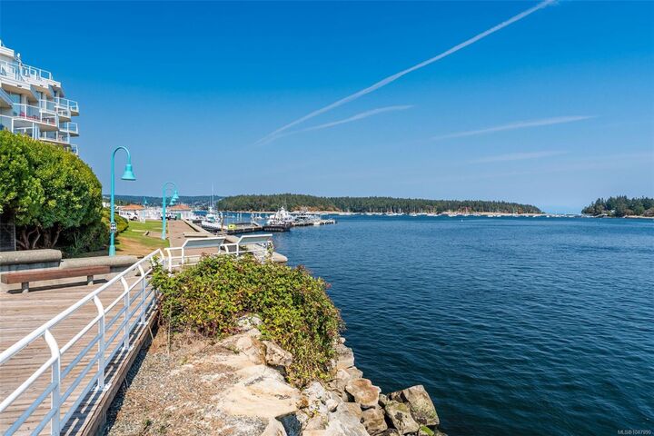 Property Photo:  158 Promenade Dr #102  BC V9R 6M7 