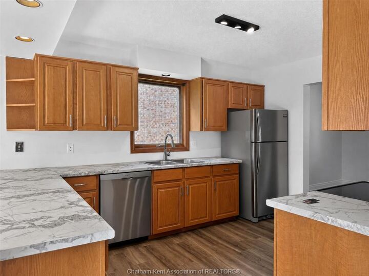 Property Photo: 102 Northern Pine Place ON N7L 5K2