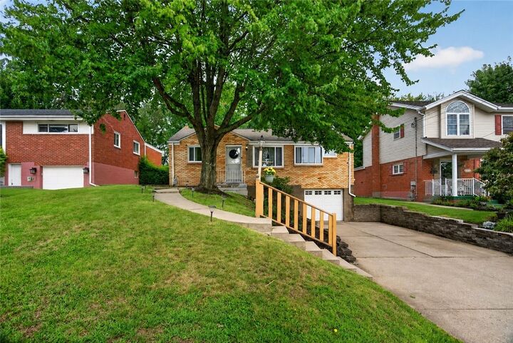 Property Photo:  612 Charlotte Dr  PA 15236 