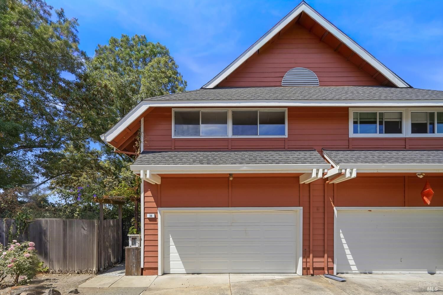 Property Photo:  38 Meadowbrook Court  CA 94931 