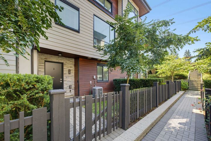 Property Photo: 15688 28 Avenue 44 BC V3Z 0N1