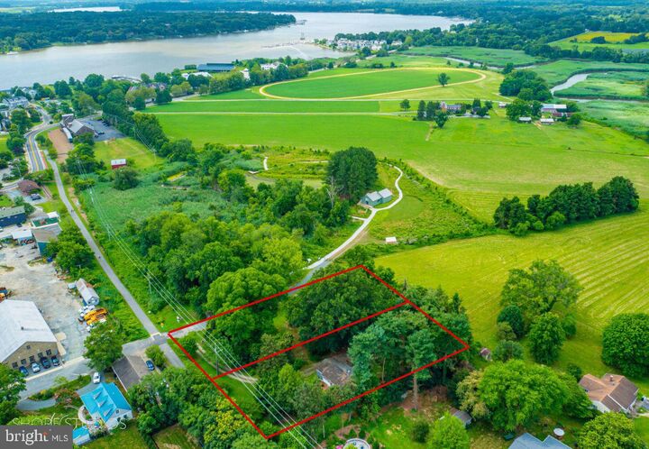 Property Photo:  302 S Mill Street  MD 21620 